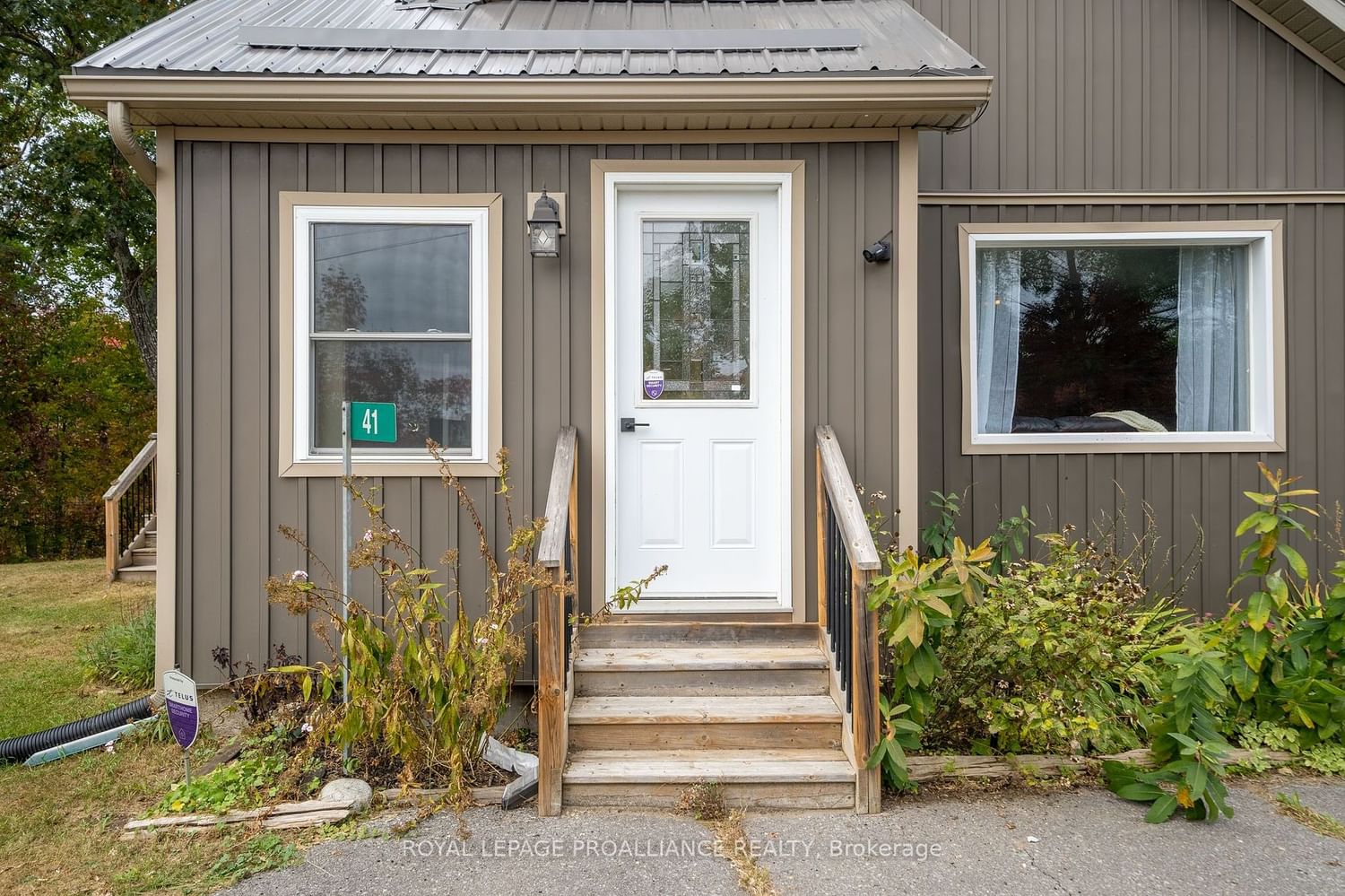 Listing Image 5