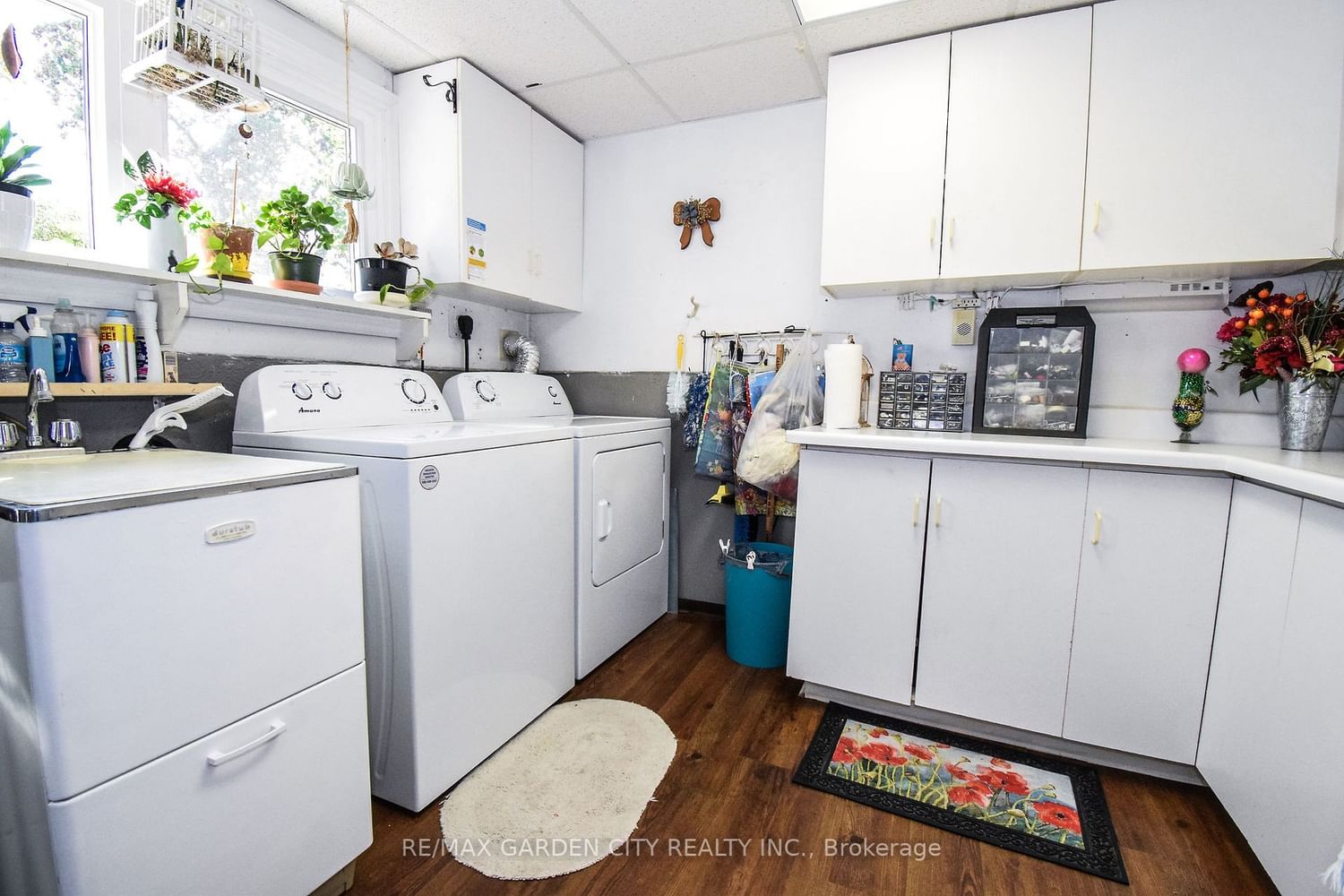 Listing Image 37