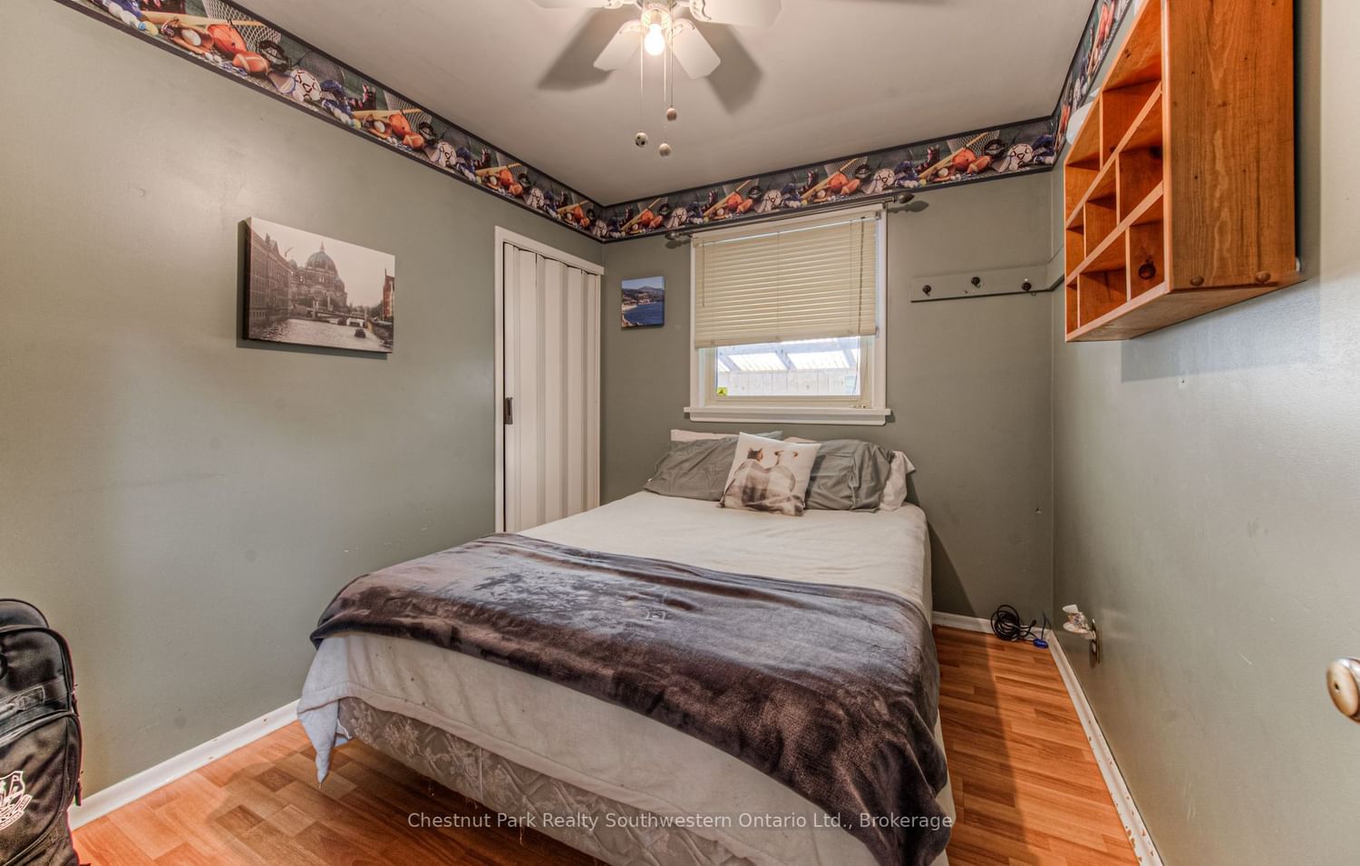 Listing Image 12