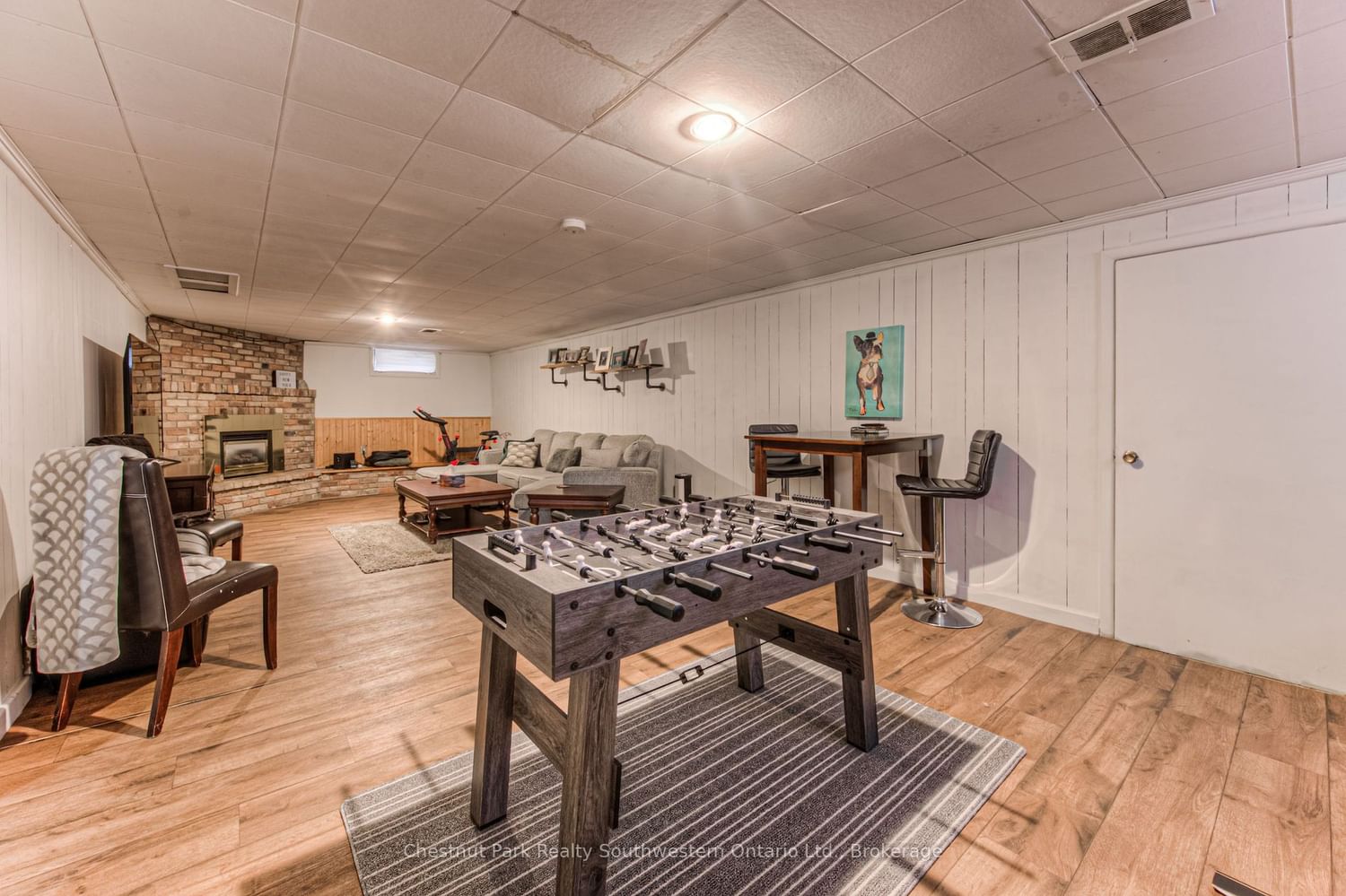 Listing Image 16