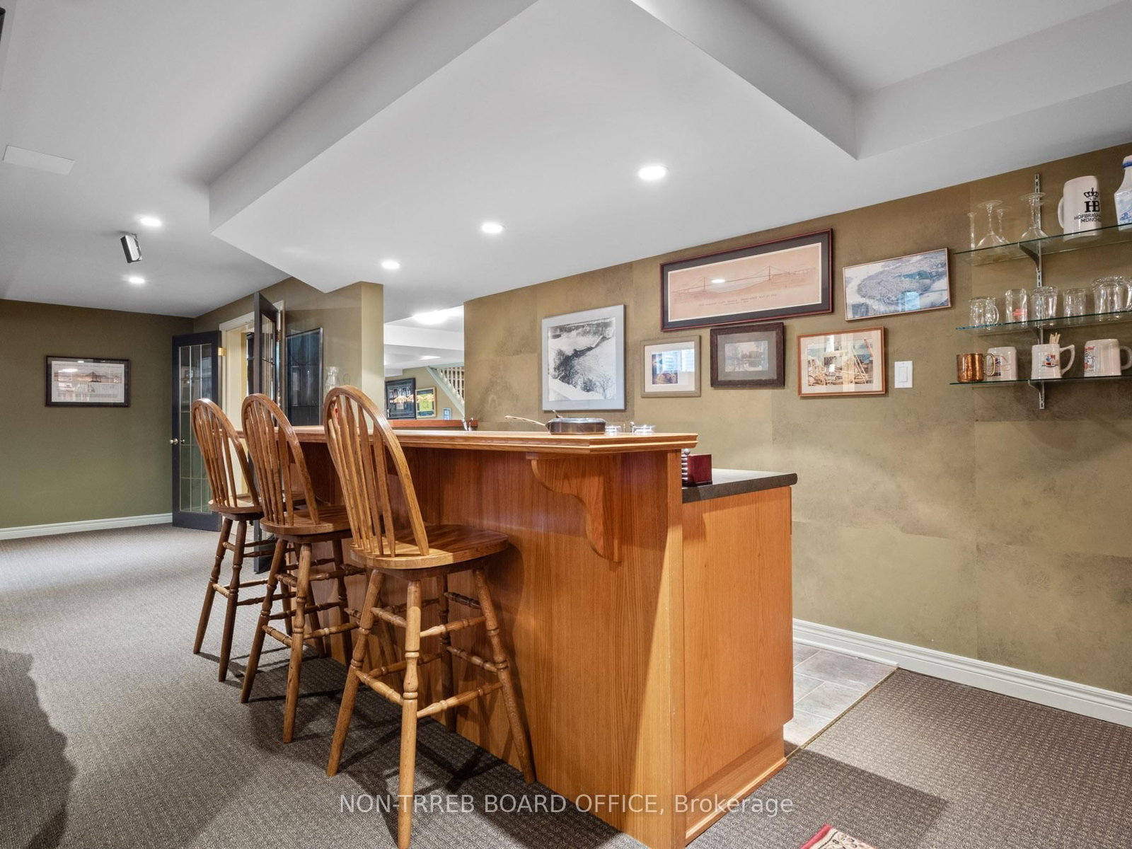 Listing Image 32