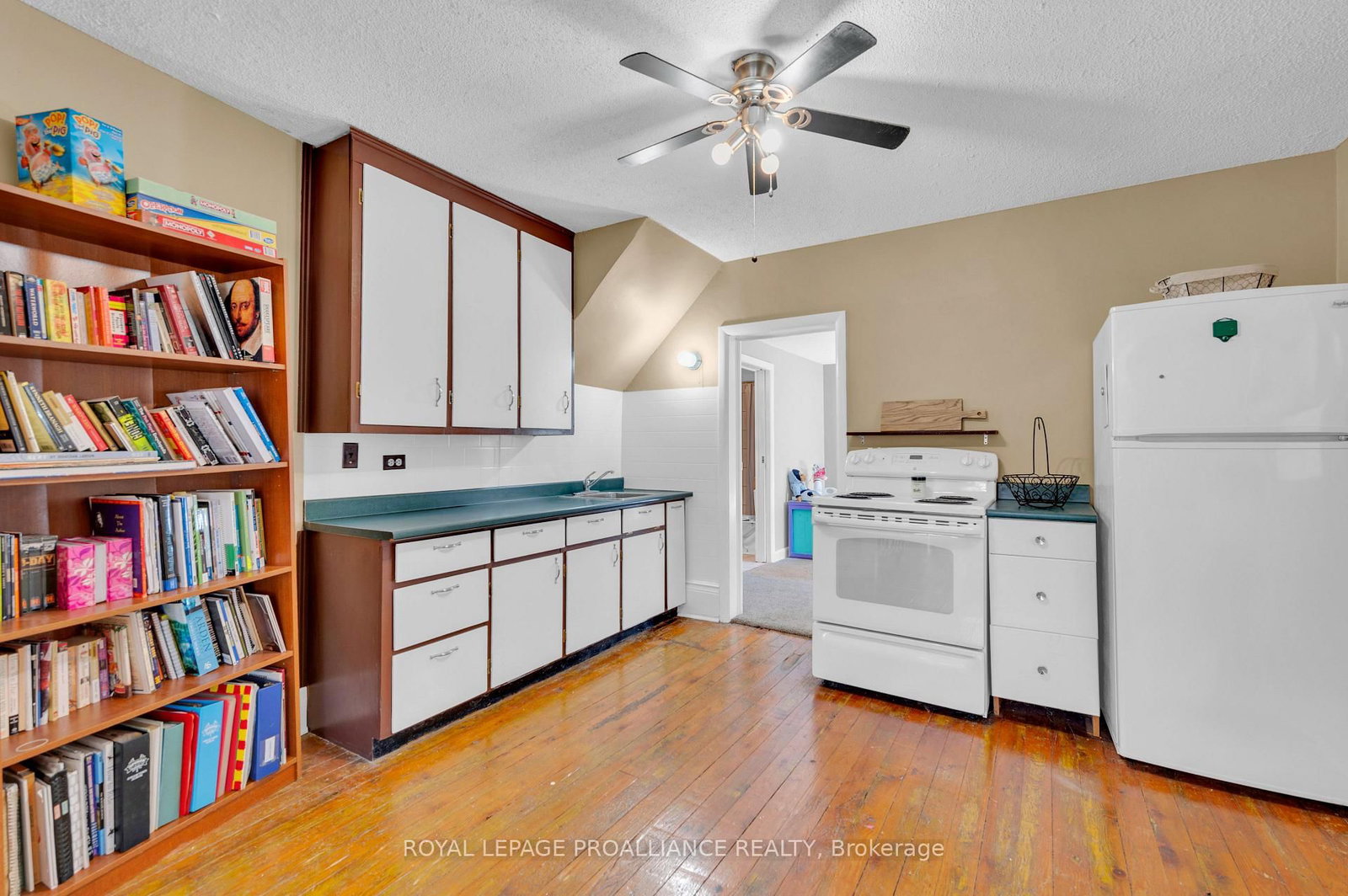 Listing Image 20
