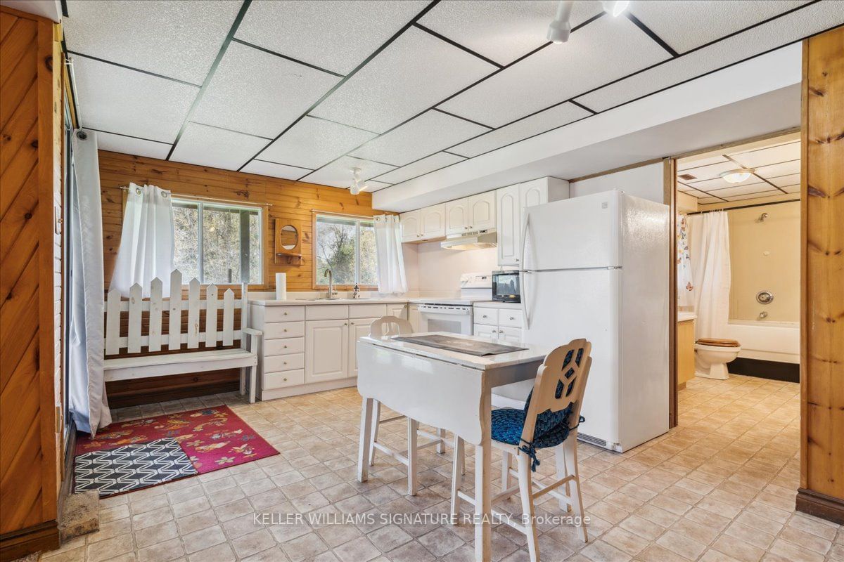 Listing Image 16