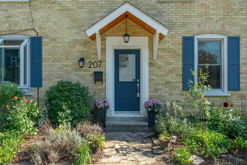 207 Waterloo St N, Cambridge, N3H 1N1 | Image 2