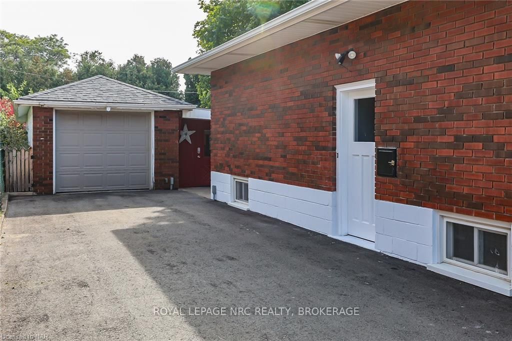 Listing Image 24