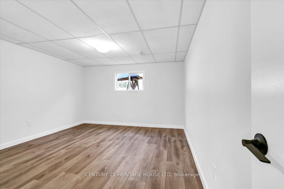 Listing Image 30