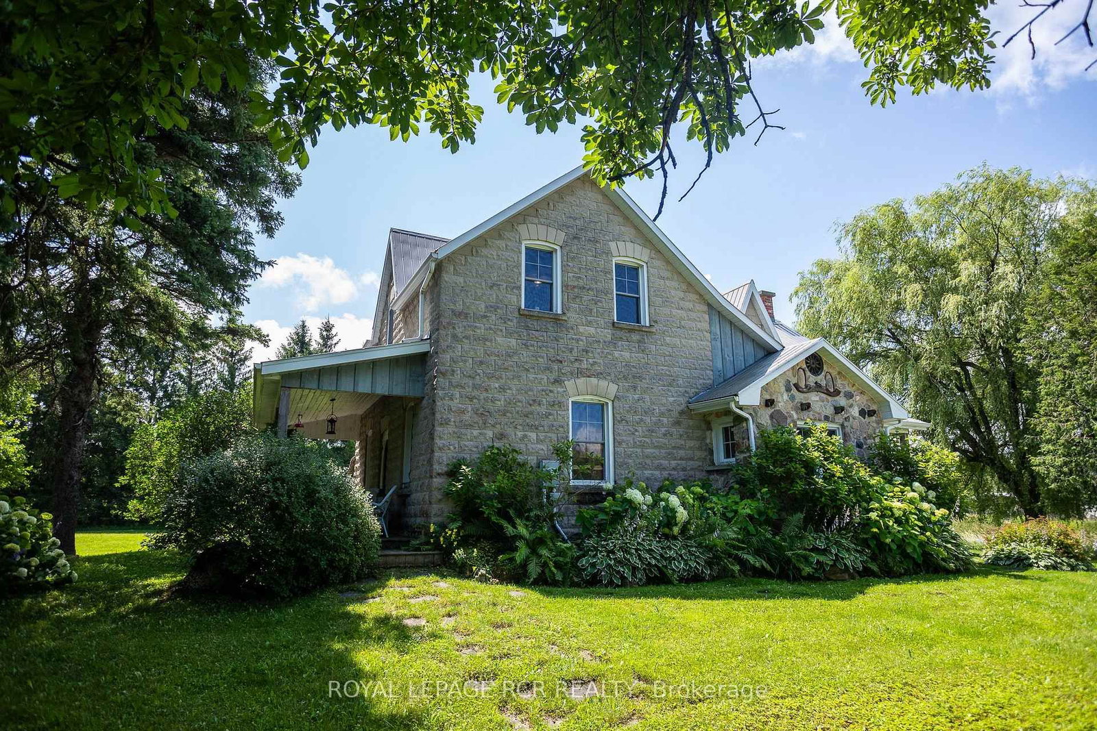 Listing Image 5