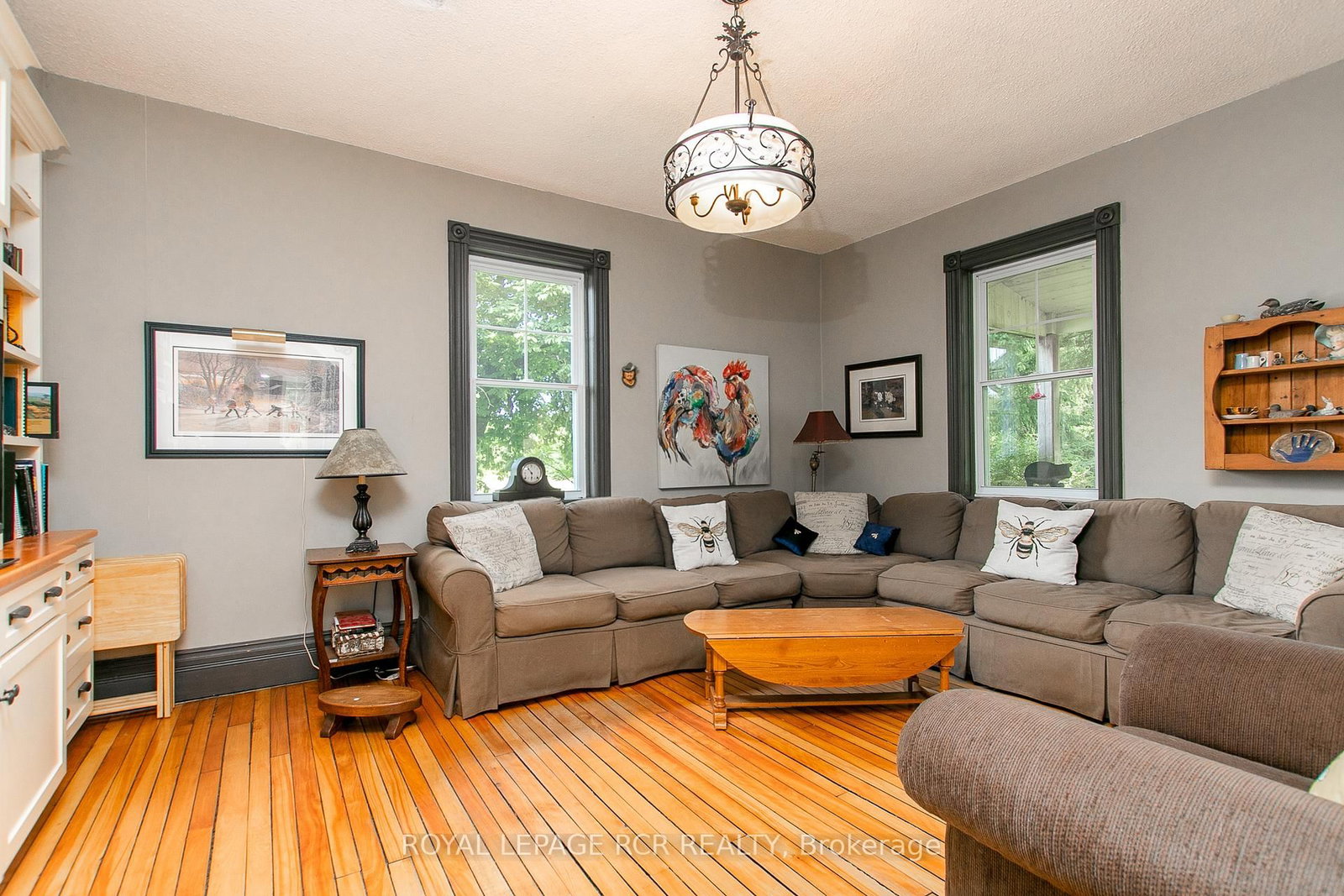 Listing Image 9