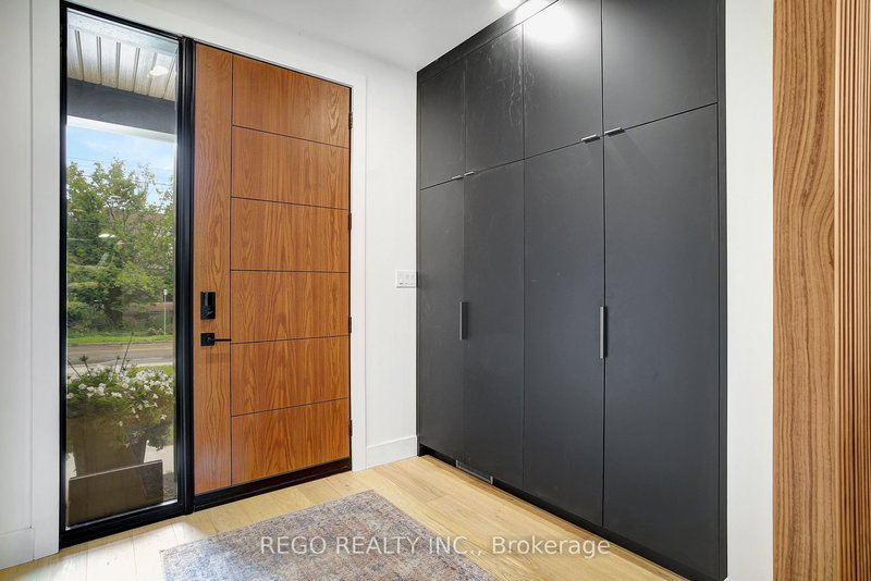 95 William St W, Waterloo, N2L 1J6 | Image 3