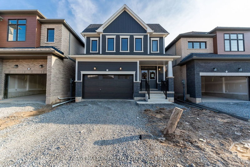 111 Sunflower Cres, Thorold, L3B 5N5 | Image 2