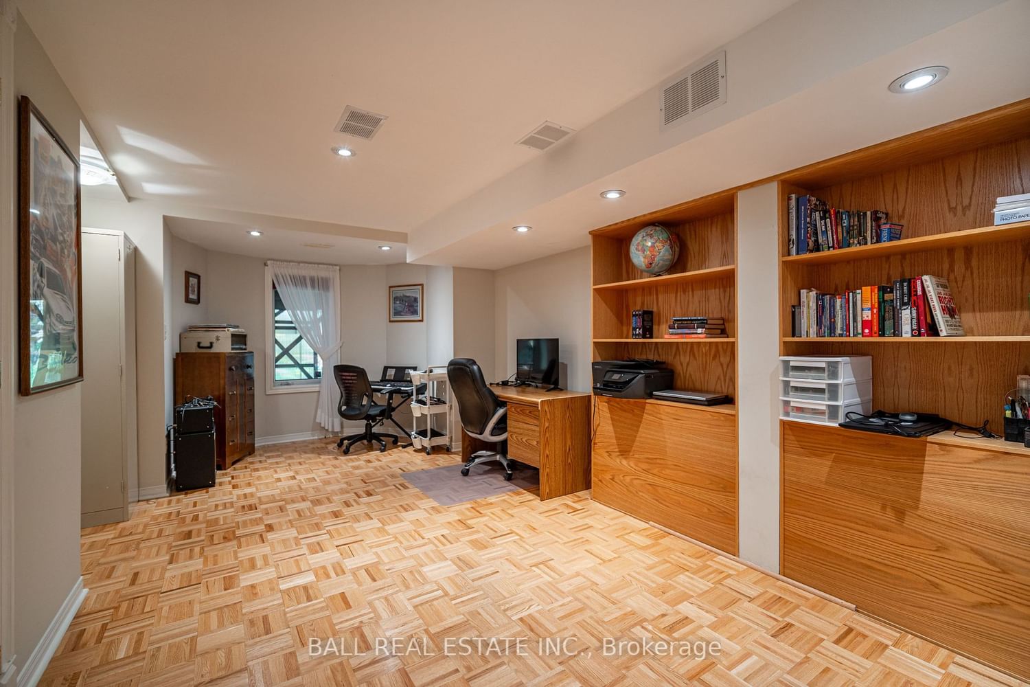 Listing Image 23