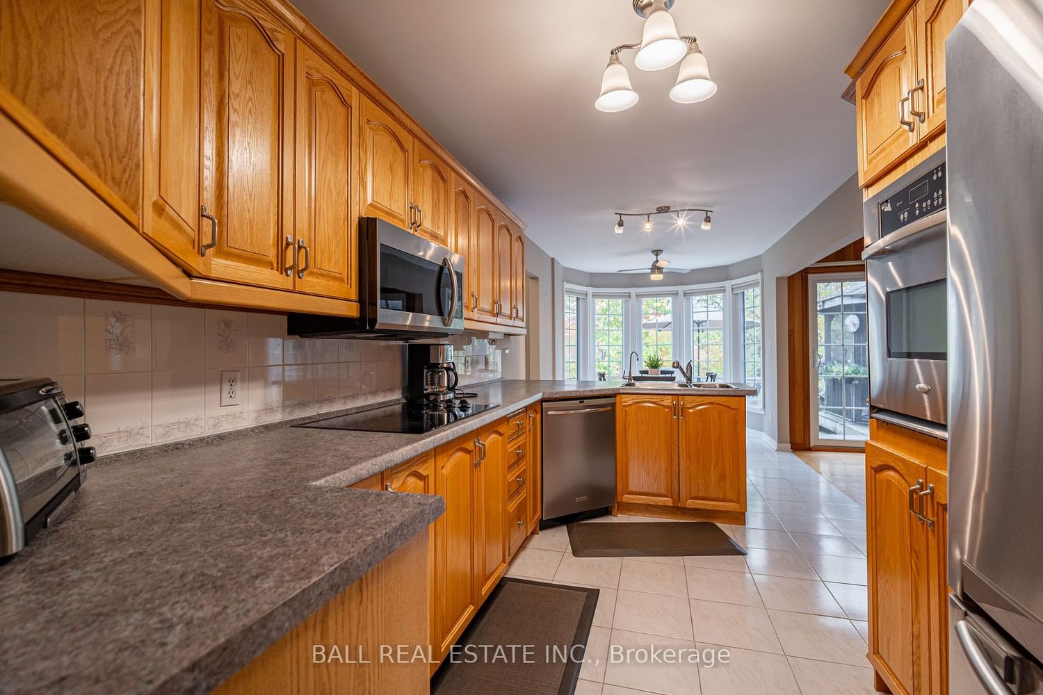 Listing Image 9
