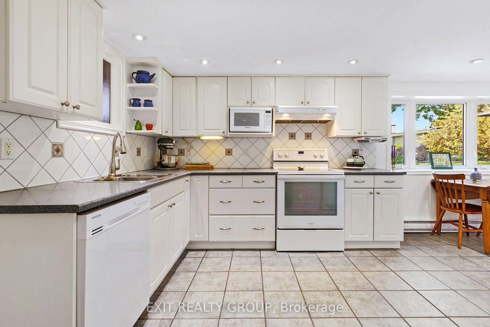 Listing Image 22