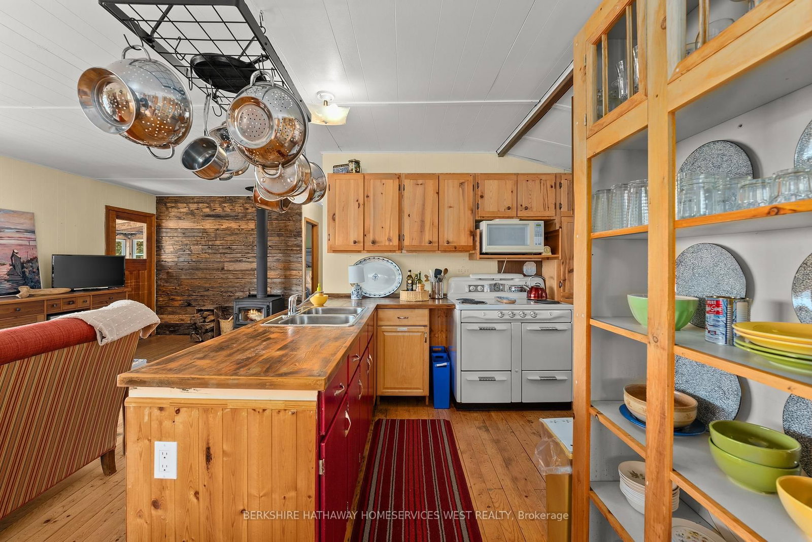 Listing Image 8