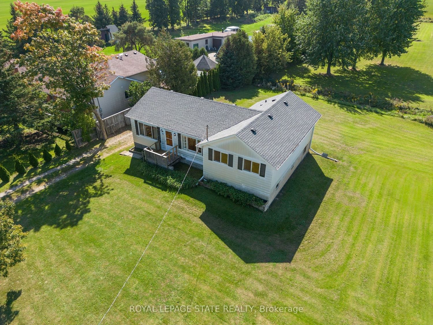 Listing Image 3