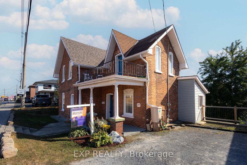 209 Dundas St E, Quinte West, K8V 1M1 | Image 2