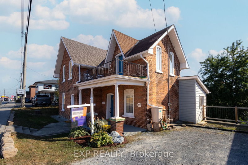 209 Dundas St E, Quinte West, K8V 1M1 | Image 2