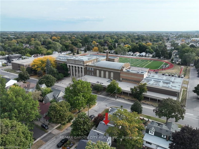 32 Edmund St, St. Catharines, L2R 2G2 | Image 2