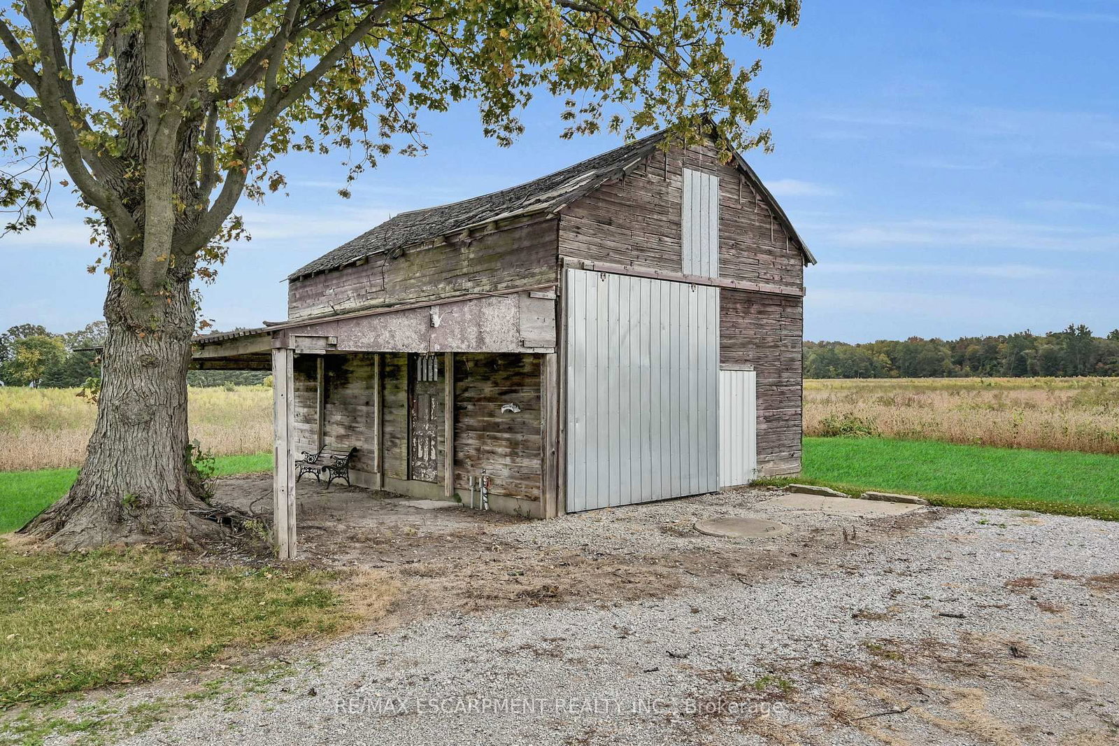 Listing Image 7