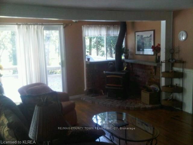 Listing Image 7