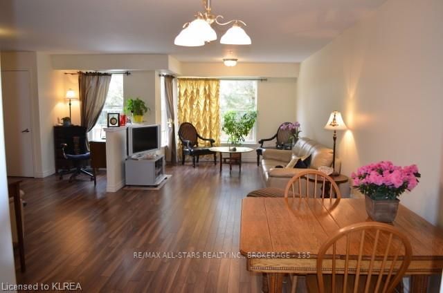 106 - 8 Huron St, Kawartha Lakes, K9V 6K3 | Image 3