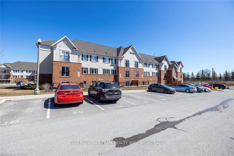 209 - 306 SPILLSBURY Dr, Peterborough, K9K 0B5 | Image 2