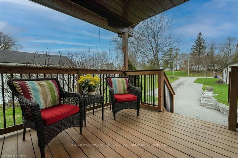 30 Jones Ave, Kawartha Lakes, K0M 1G0 | Image 2