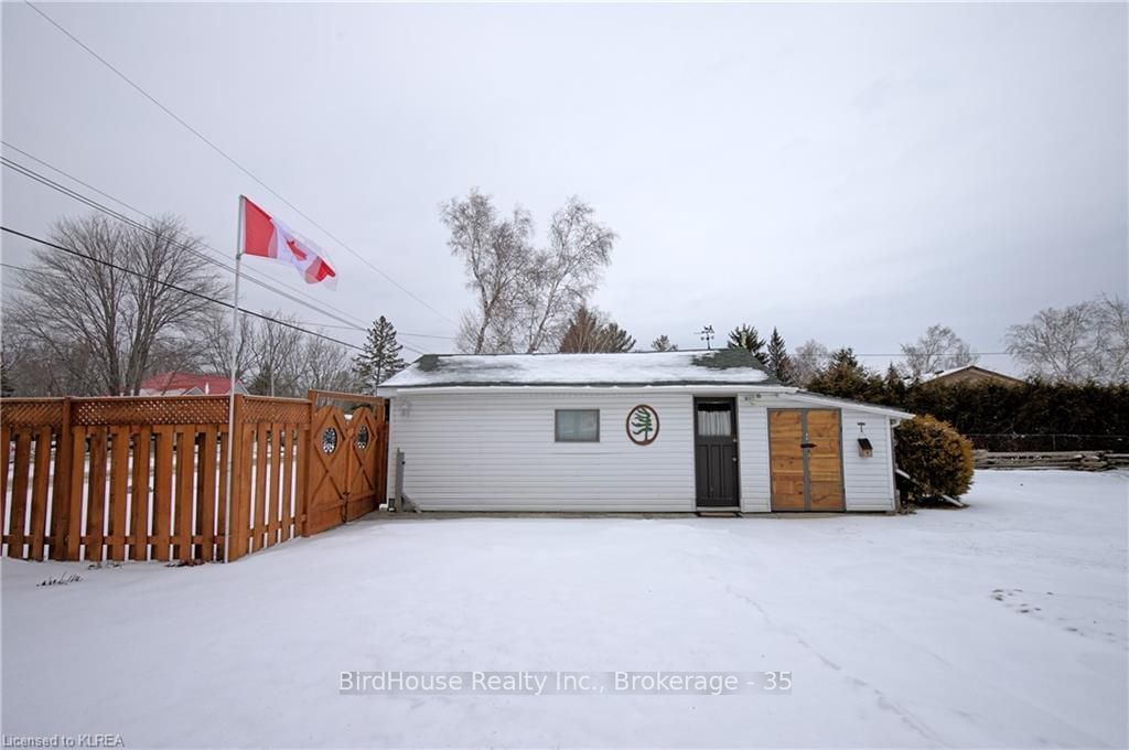 Listing Image 7