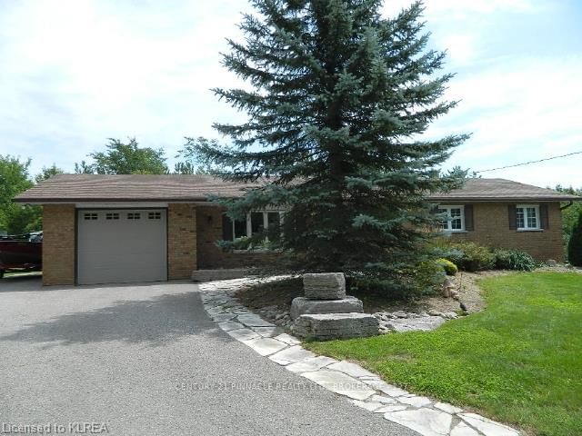 102 Albert St, Kawartha Lakes, K0M 1N0 | Image 2