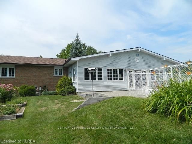 102 Albert St, Kawartha Lakes, K0M 1N0 | Image 3