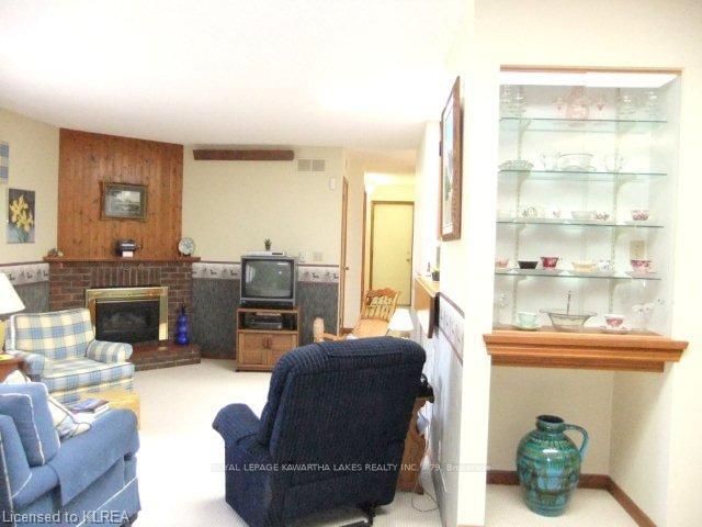 Listing Image 18