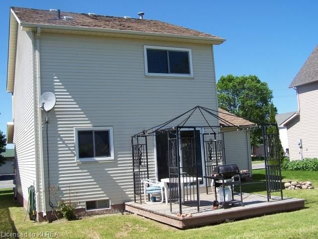 Listing Image 4