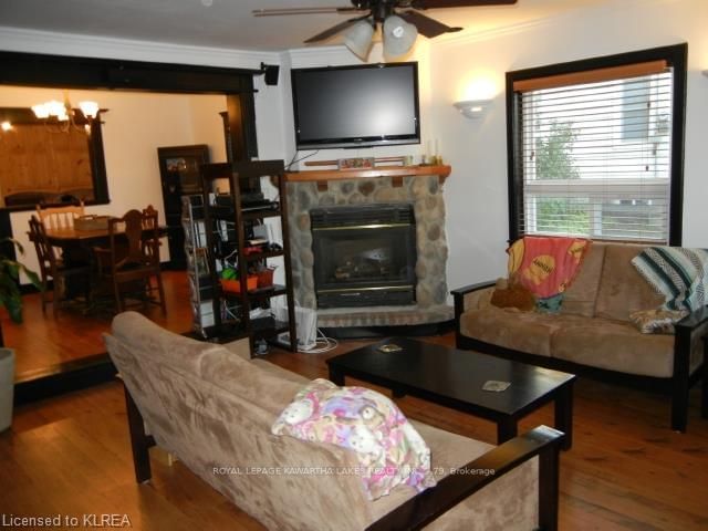 Listing Image 7
