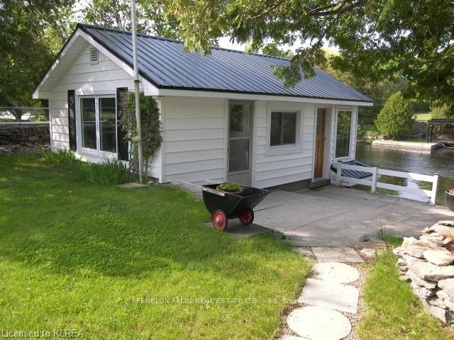 Listing Image 7
