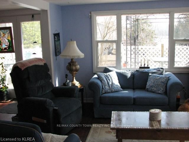 Listing Image 6