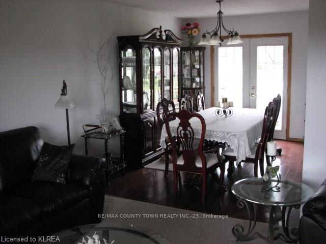 1018 Meadowview Rd, Kawartha Lakes, K0L 2W0 | Image 3