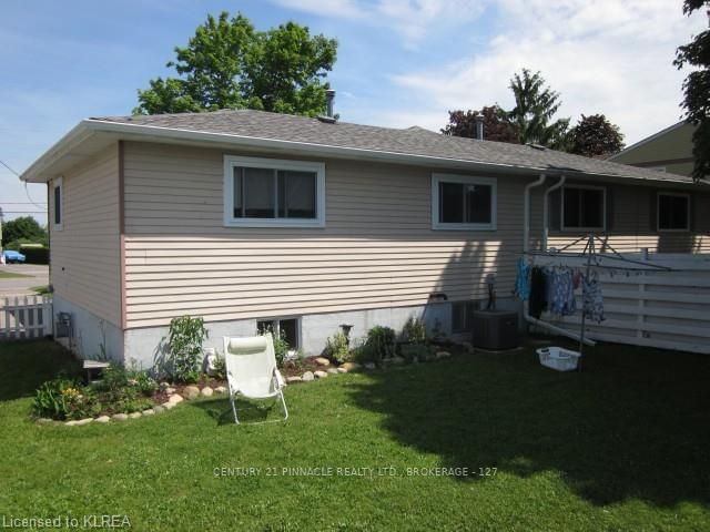 Listing Image 3