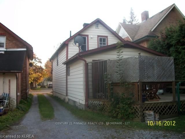 Listing Image 4