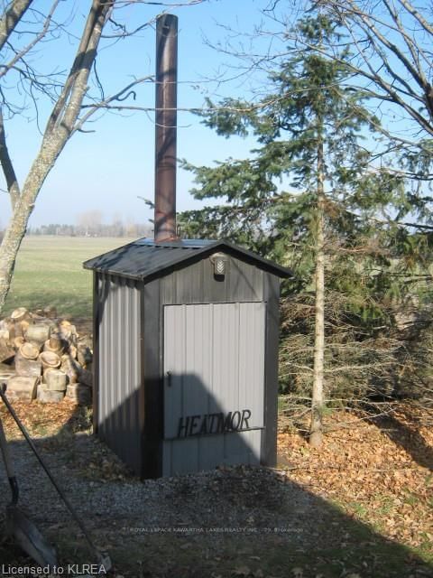 Listing Image 7