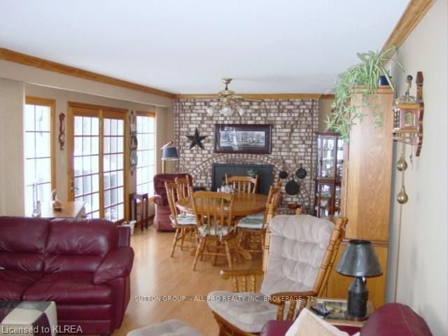 Listing Image 16