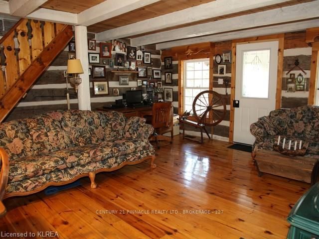 Listing Image 17