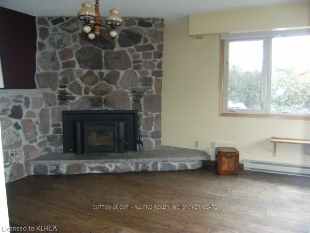328 Cedar Glen Rd, Kawartha Lakes, K0M 1L0 | Image 2