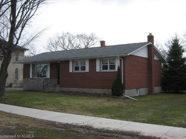 Listing Image 4