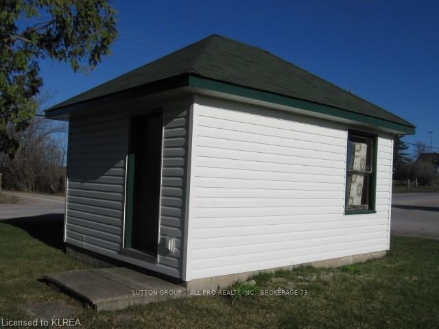 Listing Image 5