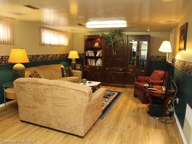 Listing Image 22