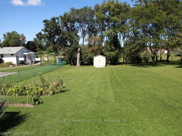 Listing Image 4