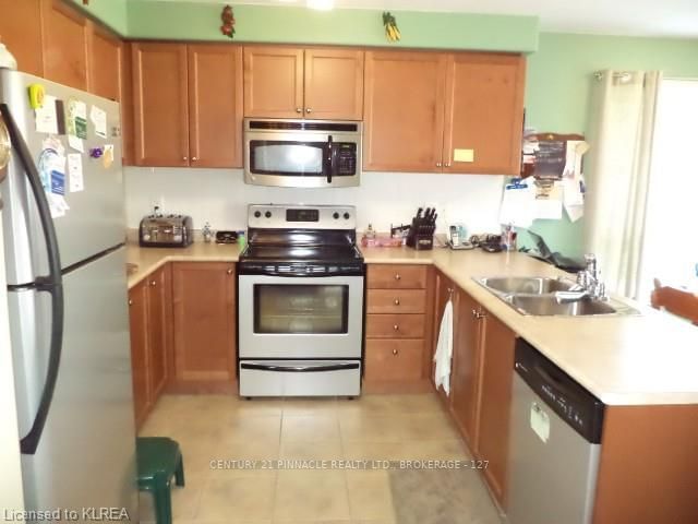 Listing Image 8