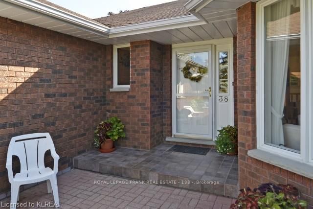 Listing Image 7