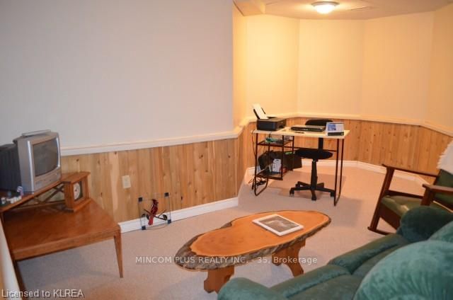 Listing Image 16