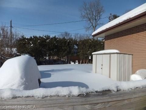 Listing Image 4